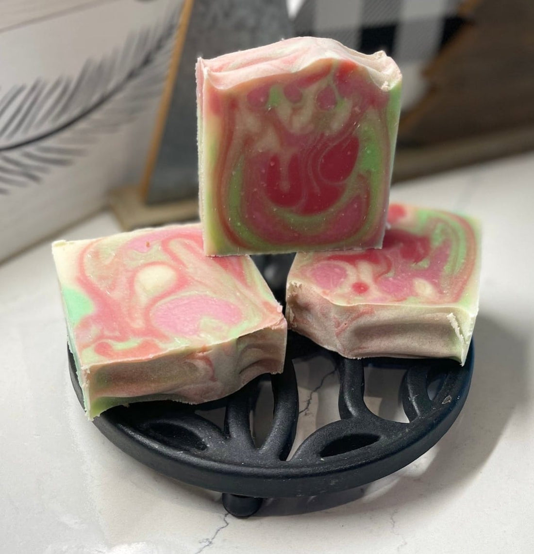 Crisp Apple and Rose Luxury Bar